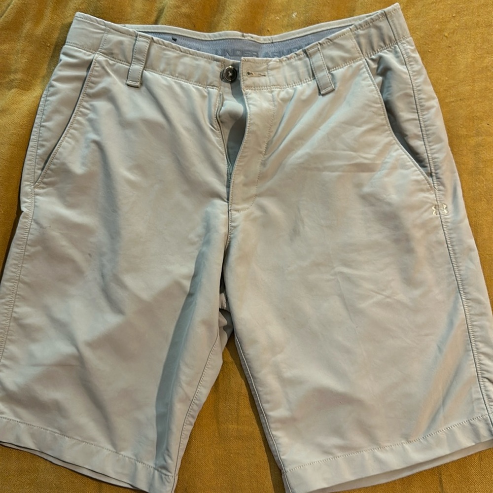 UNDER ARMOUR khaki shorts!! Been worn some but got too small for him quick.